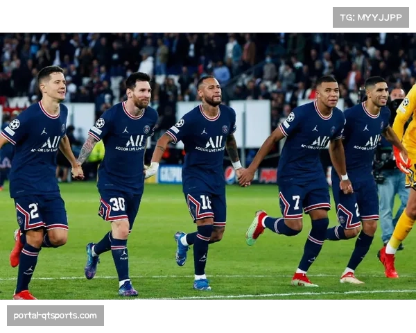 巴黎圣日耳曼主场迎战摩纳哥，姆巴佩缺席引发锋线变阵猜想